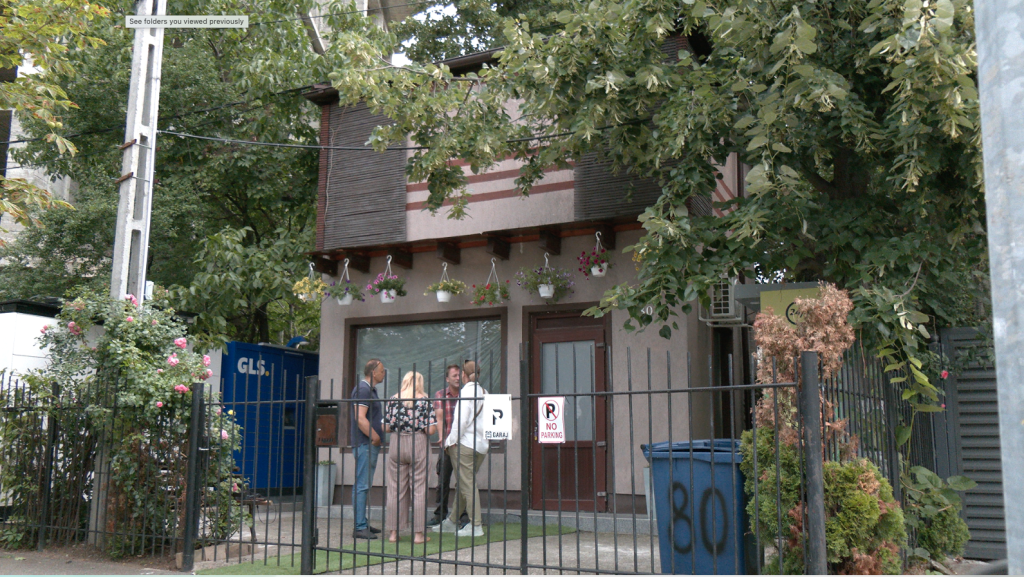 Interesele din spatele exproprierilor pentru proiectul „Grădina Timpului” din Câmpina. Aruncați în stradă pentru un chioșc de sucuri și trei băncuțe: „Mama nu știe nimic, n-ar suporta”