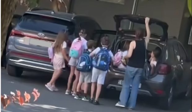 Copii surprinși transportați în portbagajul unei mașini la Popești-Leordeni: autoritățile verifică cazul