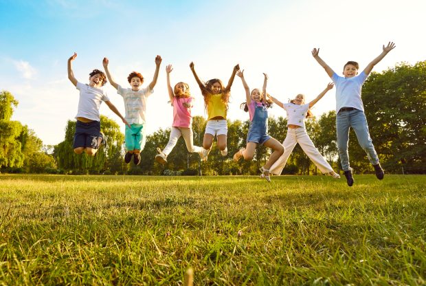 Calendarul vacanțelor școlare pentru anul 2026-2027: când au liber elevii din întreaga țară