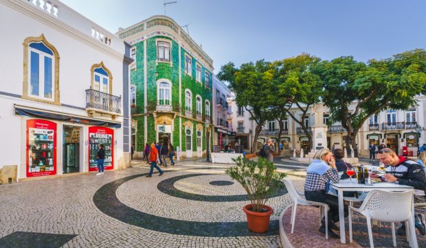 Algarve, cea mai accesibilă destinație europeană pentru familii în 2026, cu meniuri complete la prețuri surprinzător de mici