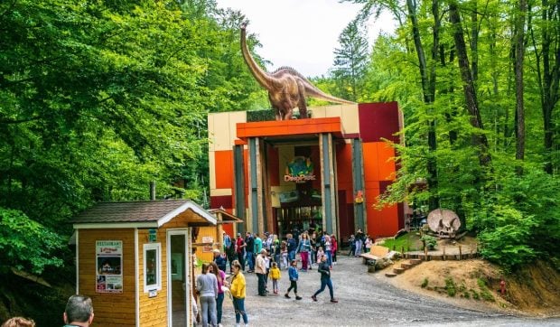 Locul din România inclus în topul european alături de Disneyland: a atins 4,5 milioane de vizitatori și aduce o atracție unică