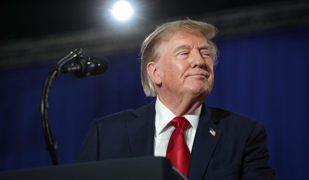 Donald Trump atacă din nou în războiul comercial cu Canada și amenință că va schimba numele lacului Ontario în lacul Americii