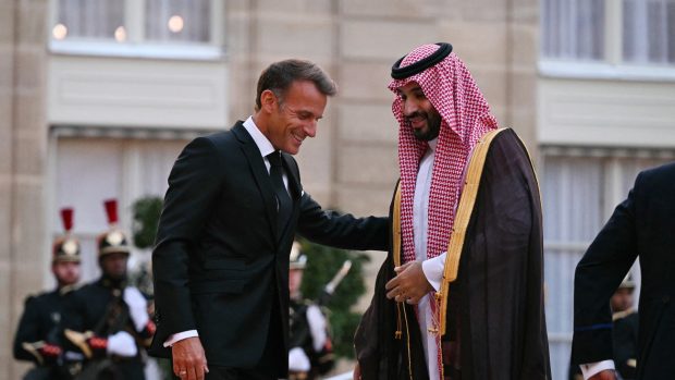 Emmanuel Macron și prințul Mohammed bin Salman anunță construcția a trei parcuri tematice lângă Paris, inclusiv unul dedicat universului manga