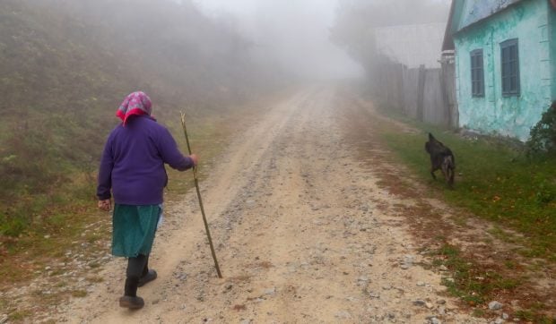 Noile reguli de pensionare pentru femeile născute între 1970 și 1975: vârsta și stagiul de cotizare în 2026