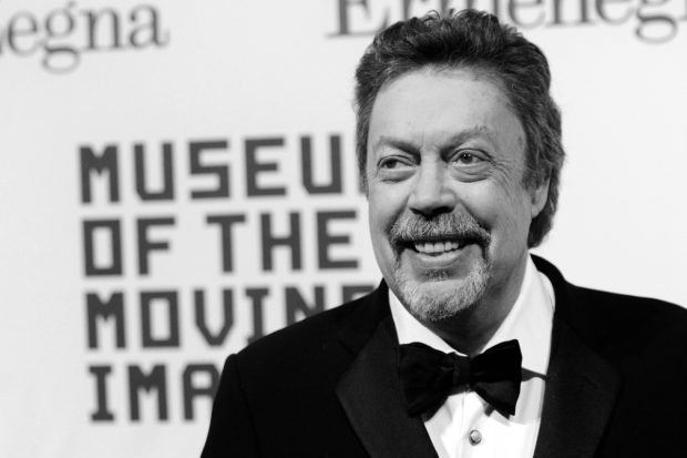 A încetat din viață Tim Curry, faimosul interpret al Dr. Frank N. Furter din „The Rocky Horror Picture Show”, la vârsta de 80 de ani