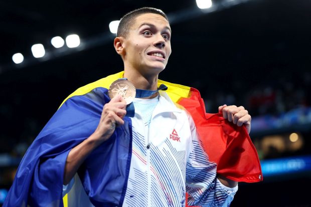David Popovici strălucește din nou: aur și record european impresionant la 100 metri liber, la Paris