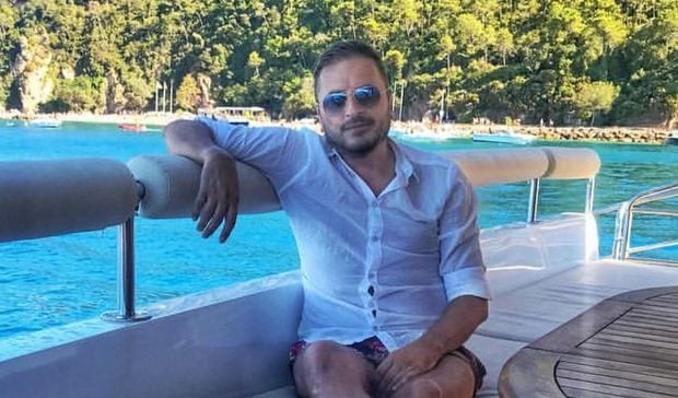 Greeg celebrează ziua de naștere în Spania și își vede fiica admisă la prestigiosul colegiu George Coșbuc