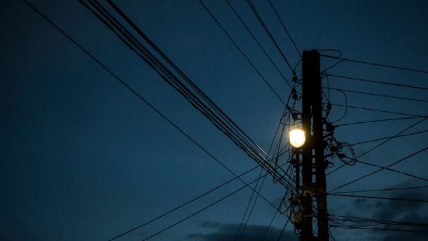 Orașul din România care face economii de 53% la iluminatul public în stare de alertă energetică: „Am investit 1.000.000 de euro în ultimii patru ani”