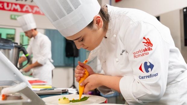 Ionela Sandu din Poiana Stampei, ambasadoarea României la WorldSkills Shanghai 2026 la Gastronomie