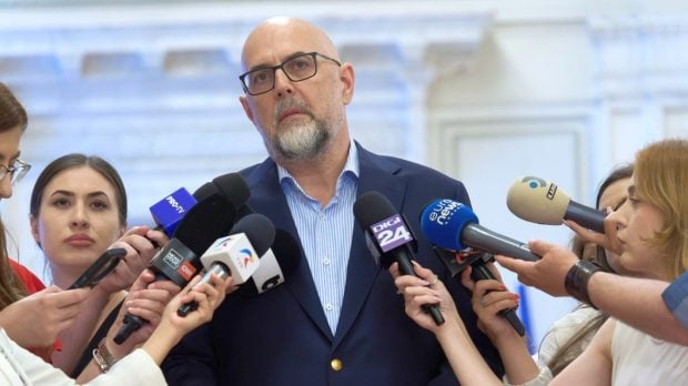 Kelemen Hunor îi reproșează lui Siegfried Mureșan, premierul propus de PNL-USR-UDMR, că „a dispărut din spațiul public”: „Am discutat și cu Bolojan”