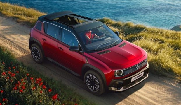 Renault 4 Plein Sud, testat: electrica cu plafon retractabil are 392 km autonomie. Cât va costa