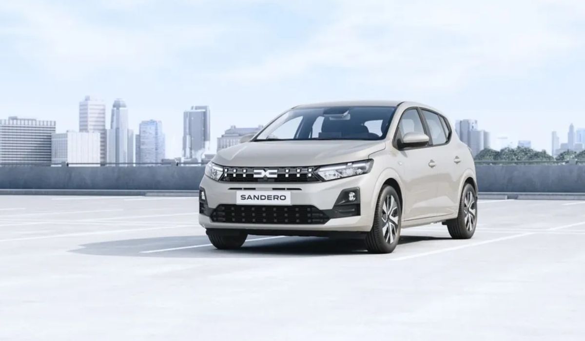Dacia Sandero Stepway Hybrid 155: visul șoferului are 155 CP și costă 20.950 euro
