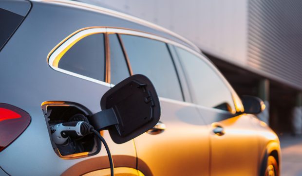 Un proprietar de Kia EV9 și-a încărcat mașina electrică timp de 36 de minute, dar a primit o factură de peste 22.000 de dolari. Cum a fost posibil
