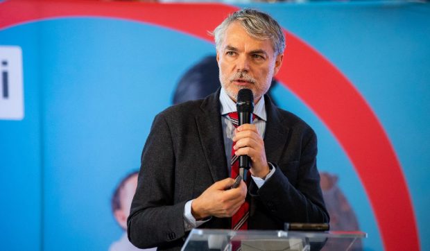 Prof. dr. Mihai Craiu: „Vaccinarea este ca mersul la școală. Niciun sistem imunitar nu intră în viață pregătit”