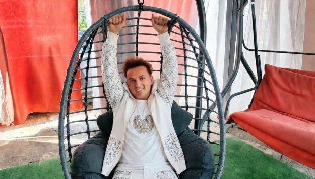 Mihai Trăistariu și prețurile actuale pentru cazare în garsonierele sale din Mamaia Nord la final de august și început de septembrie 2026
