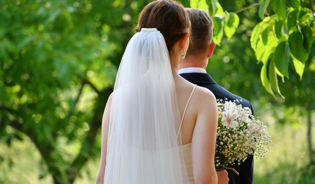 Fotografia de nuntă a mileniului, surprinsă în Norvegia: „Formă excelentă, bine hidratat!”