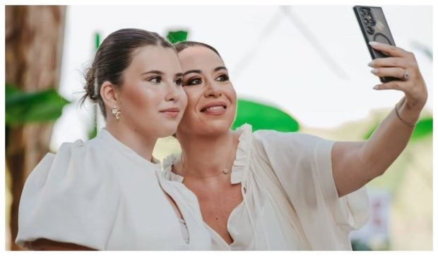 Oana Roman și fiica ei au ales un weekend relaxant în parc: bucurii simple și costuri minime