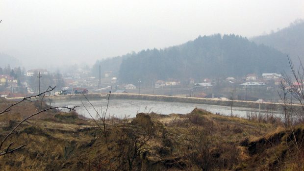 Familia rămasă fără locuință după catastrofa de la Ocnele Mari încă așteaptă dreptate, în urma unui proces îndelungat