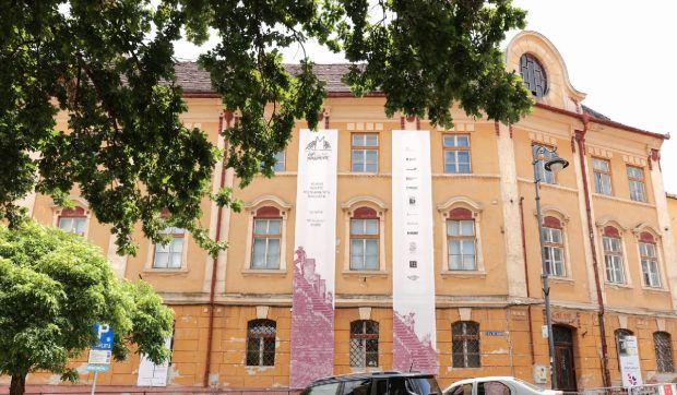 Fosta mănăstire a Ursulinelor din Sibiu, de vânzare pentru 6,25 milioane de euro: Cetățenii cer Primăriei să o cumpere