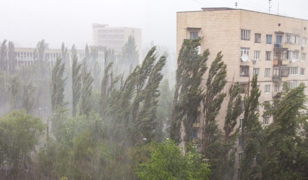Ploi torențiale și vijelii în România după valul de căldură extremă. Prognoza meteo ANM pentru perioada 4-31 august 2026