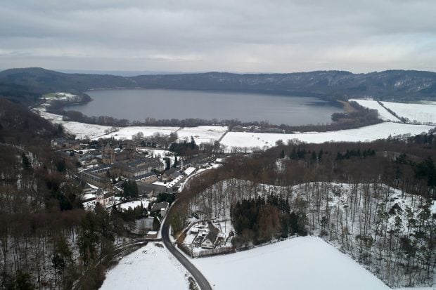 Cel mai mare vulcan din Germania ar putea erupe din nou. Sute de micro-cutremure au fost detectate în regiunea Eifel