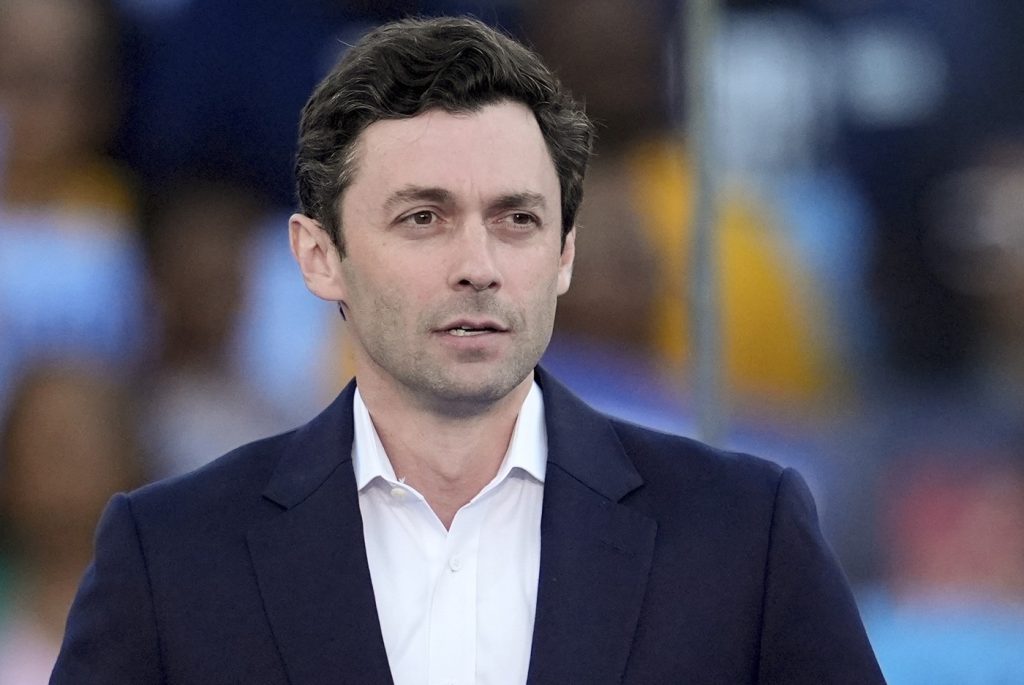 Jon Ossoff, senator de Georgia și posibil candidat la președinția SUA
Citeşte întreaga ştire: Cinci politicieni-cheie care pot decide alegerile intermediare din SUA considerate decisive pentru Trump