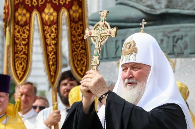 Patriarhul Kirill consideră bomba nucleară sovietică un dar divin.