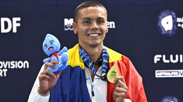 David Popovici triumfă la 100 metri liber și dezvăluie tactica câștigătoare în fața rivalului rus