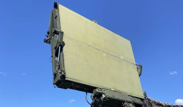 Radarul mobil ucrainean Pelikan oferă o monitorizare avansată pentru protecția împotriva dronelor și rachetelor inamice