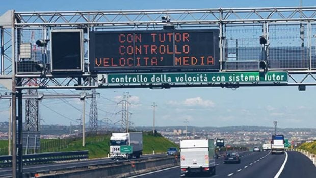 Radarul Tutor 3.0 acoperă 1800 de kilometri de autostradă și va deveni coșmarul șoferilor din Italia