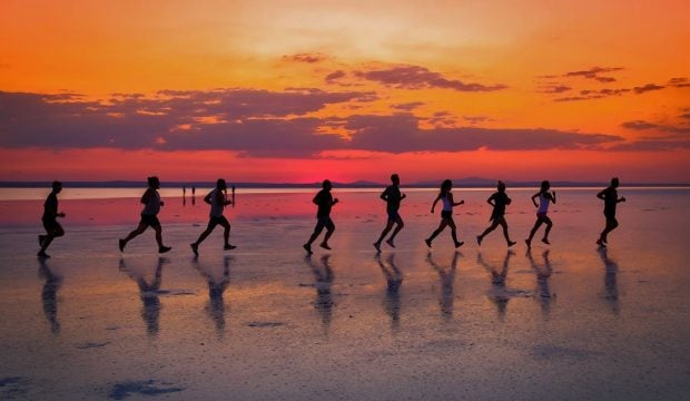 Aventura extremă pe Lacul Tuz: ultramaraton internațional într-un peisaj unic în Turcia, între 21 și 23 august 2026