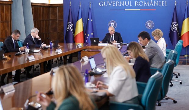 Cinci Hotărâri de Guvern atacate de PSD au fost suspendate de Curtea de Apel București. Executivul acuză blocarea unor măsuri importante