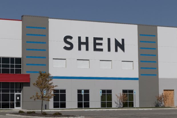 Shein debutează la Bursa din Hong Kong, în ciuda unei scăderi semnificative a valorii companiei în ultimii ani