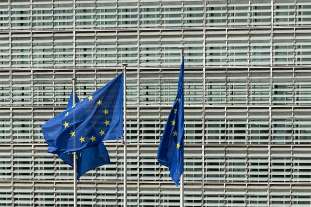 România primește 2,5 miliarde de euro de la UE. Prima tranșă dintr-un fond uriaș pentru apărare