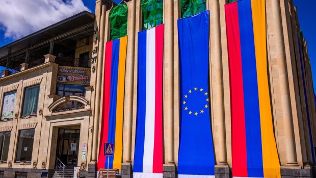 Uniunea Europeană analizează cu atenție planurile Armeniei de aderare, într-un context geopolitic tensionat