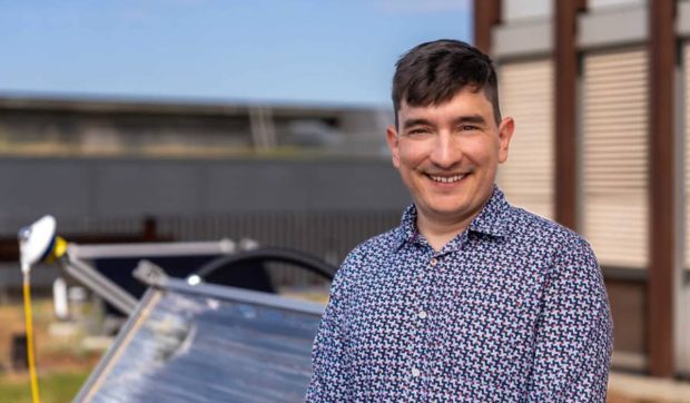 Un elvetian a inventat un panou solar care încălzește apa sau aerul până la 150°C și ar putea înlocui gazul