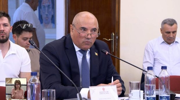 Coaliția interesului la Iași: PNL și PSD țin „în brațe” un consilier AUR, dezvoltator imobiliar și șef la Urbanism