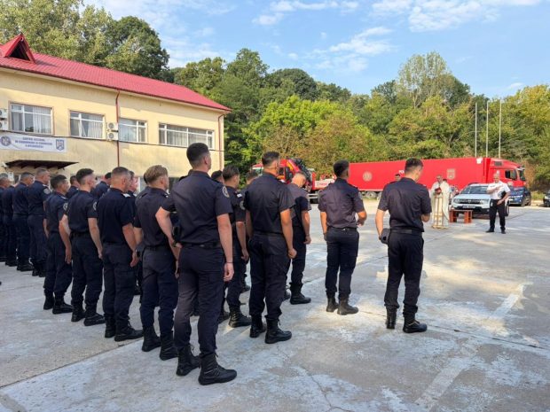 Cel de-al treilea contingent de pompieri români pleacă în Grecia. Salvatorii intervin în regiunea Attica pentru stingerea incendiilor de pădure