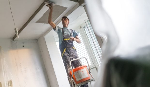 Salarii și impozitare pentru zugravi și instalatori în Norvegia: ce câștigă muncitorii străini în construcții