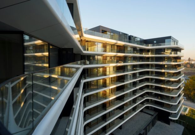 Cât costă un apartament de 2 camere lângă un lac, în București?  