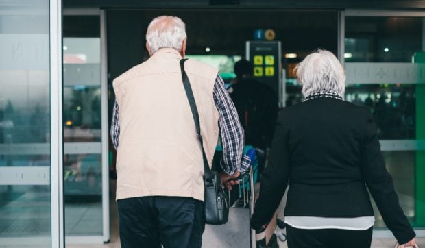 Doi pensionari nu s-au mai putut urca în avion pentru că aeronava era „prea grea” și au rămas blocați în aeroportul din Croația