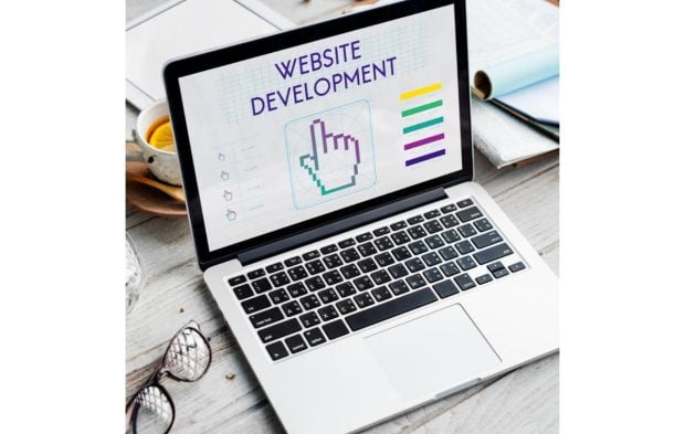 Ce arată experiența Dev-Factory despre dezvoltarea și mentenanța site-urilor de afaceri