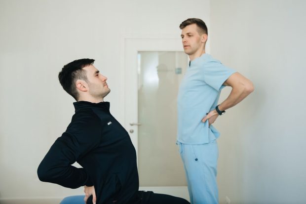 Soluții moderne pentru tratamentul și recuperarea afecțiunilor umărului