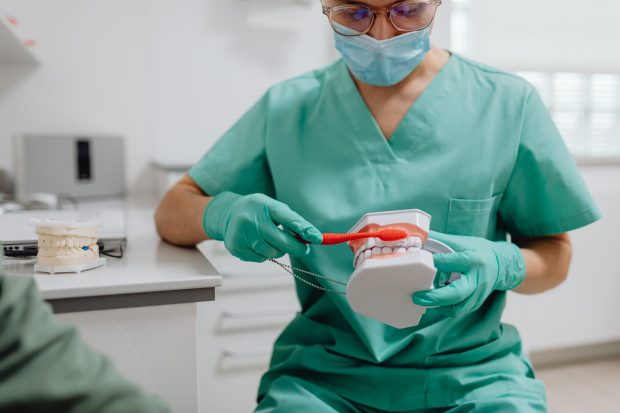 Soluții moderne în stomatologie pentru estetica și funcționalitatea zâmbetului, prezentate de Upgrade Dental