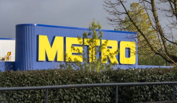 Un lot de brânză a fost retras din magazinele METRO după depistarea bacteriei Listeria. ANSVSA le cere clienților să nu îl consume