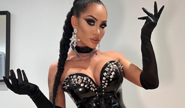 Natasha Black de la „Insula iubirii” a spus cum a ajuns să fie dominatoare: „Am văzut că este la Londra școală”. Cei care vin la ea sunt oameni cu funcții înalte