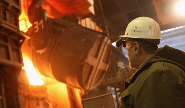 China „colonizează” lanțurile de aprovizionare ale UE: 300.000 de locuri de muncă ar putea dispărea până la finalul anului, avertizează industria europeană