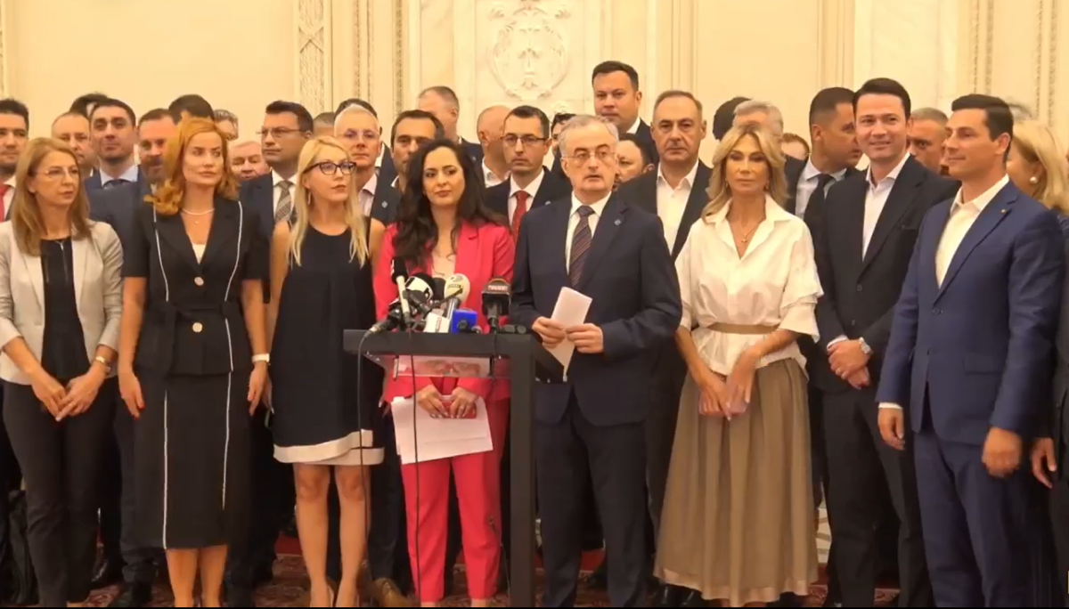 Poza pentru articolul PNL și USR boicotează Parlamentul după alianța PSD – AUR pe funcțiile din Camera Deputaților. „Este începutul unui regim autoritar”