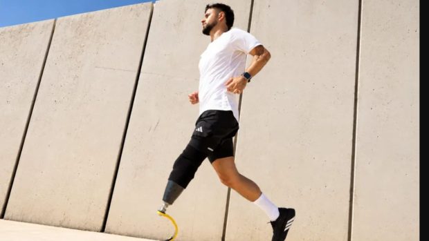 Campania Adidas cu soldatul israelian Shalev Biton, care și-a pierdut un picior în războiul din Gaza, criticată dur: „Palestinienii cu dizabilități unde sunt? Ei nu pot cumpărat un singur panfof?”