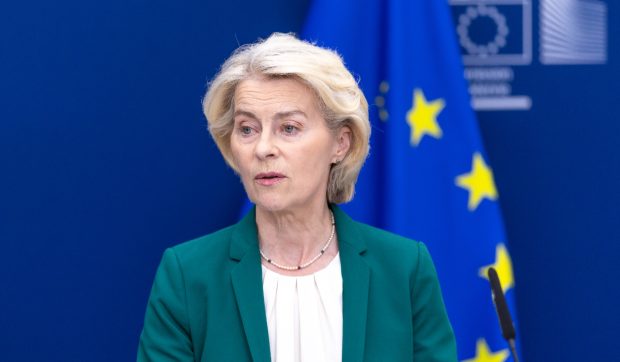 Primele explicații de la Bruxelles după ce CCR a validat „amendamentul Fritz”. Reacția oficială a Comisiei Europene
